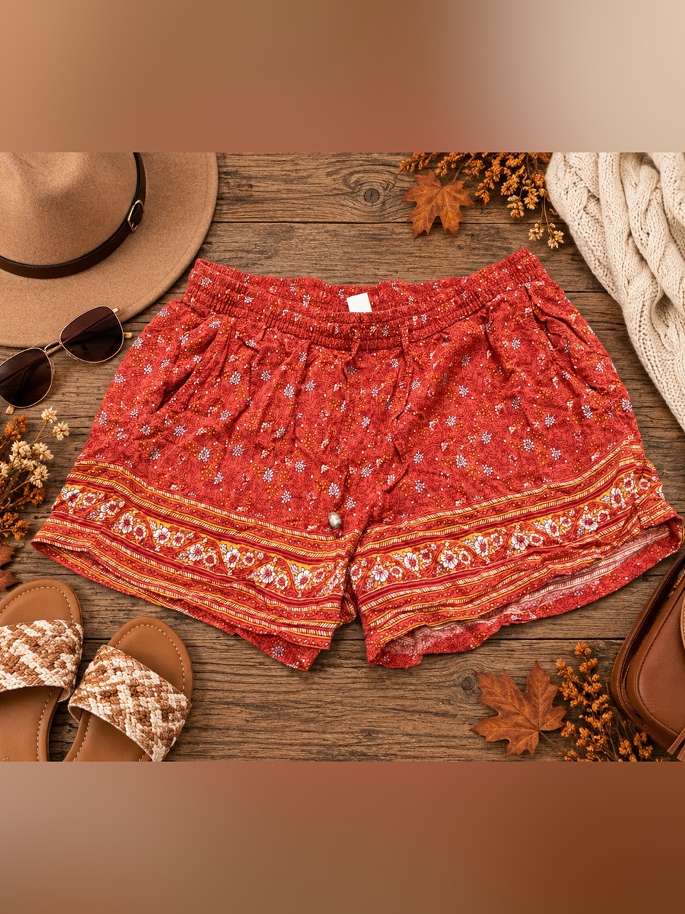 Old Navy Women’s Medium Boho Floral Print Shorts Red Orange Drawstring